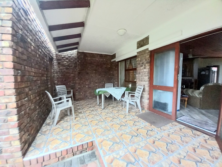 3 Bedroom Property for Sale in Deoville Park Western Cape